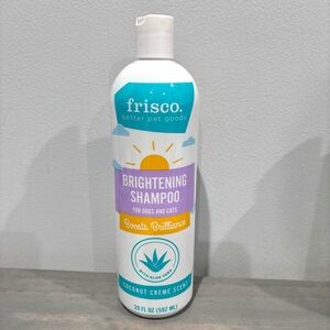 Frisco Dog & Cat Pet Brightening Shampoo W/ Aloe Vera- Coconut Creme Scent 20 Oz